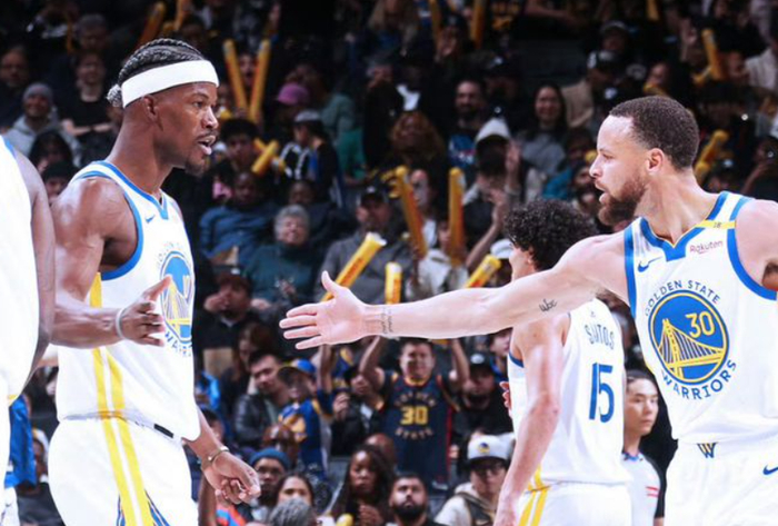 到聚光灯下 到聚光灯下